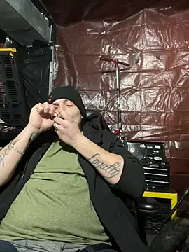 Snapshot of joeycbigcock chatting on January 25, 2025, 9:57 pm joeycbigcock online show from January 25, 2025, 9:57 pm