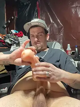 Snapshot of joeycbigcock chatting on March 15, 2025, 12:04 am joeycbigcock online show from March 15, 2025, 12:04 am