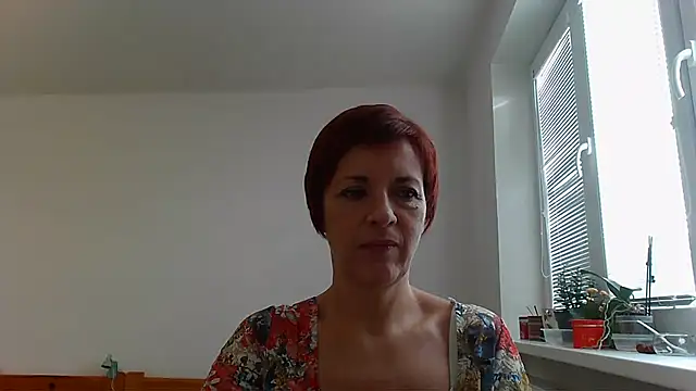 Snapshot of LoraLoraMay chatting on October 26, 2025, 11:38 am LoraLoraMay online show from October 26, 2025, 11:38 am