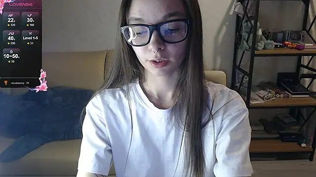 Snapshot of Amarieni chatting on December 3, 2024, 2:38 pm Amarieni online show from December 3, 2024, 2:38 pm