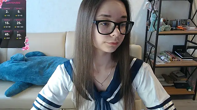 Snapshot of Amarieni chatting on December 5, 2024, 11:27 am Amarieni online show from December 5, 2024, 11:27 am