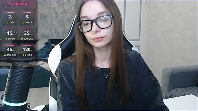 Snapshot of Amarieni chatting on February 27, 2025, 11:41 am Amarieni online show from February 27, 2025, 11:41 am