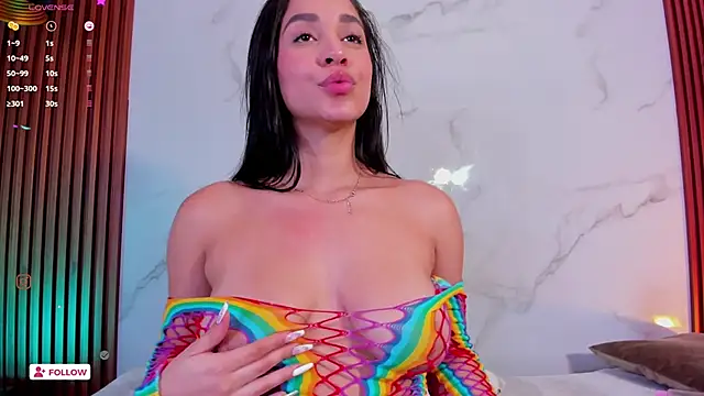 Snapshot of amelie_leigh chatting on December 16, 2024, 10:18 am amelie leigh online show from December 16, 2024, 10:18 am