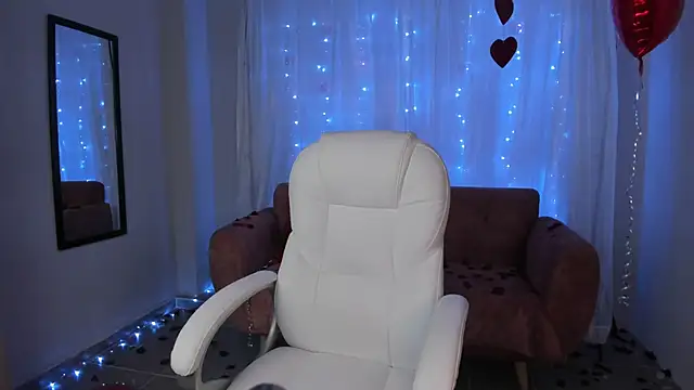 Snapshot of Alice23jones chatting on February 15, 2025, 2:04 am Alice23jones online show from February 15, 2025, 2:04 am