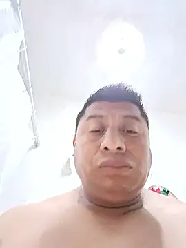 Snapshot of Riatatuil chatting on October 15, 2025, 9:59 pm Riatatuil online show from October 15, 2025, 9:59 pm