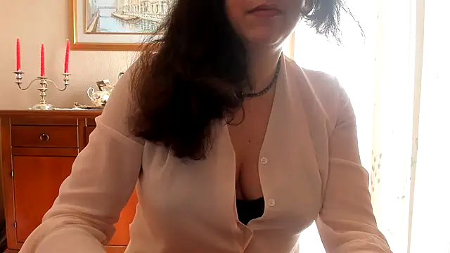 Snapshot of Evademarville chatting on March 17, 2025, 9:33 am Evademarville online show from March 17, 2025, 9:33 am