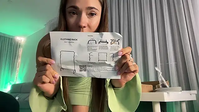 Snapshot of Mika_Miller chatting on September 11, 2025, 7:25 pm Mika Miller online show from September 11, 2025, 7:25 pm