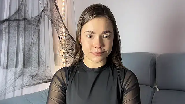 Snapshot of Mika_Miller chatting on October 29, 2025, 10:33 pm Mika Miller online show from October 29, 2025, 10:33 pm