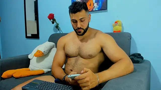 Snapshot of ETHAN_ROX chatting on February 11, 2025, 7:38 pm ETHAN ROX online show from February 11, 2025, 7:38 pm