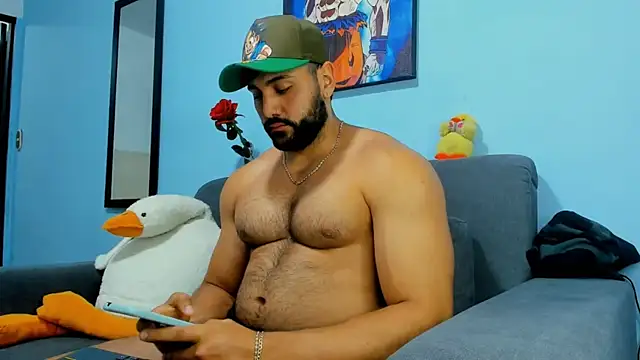 Snapshot of ETHAN_ROX chatting on February 20, 2025, 11:32 pm ETHAN ROX online show from February 20, 2025, 11:32 pm