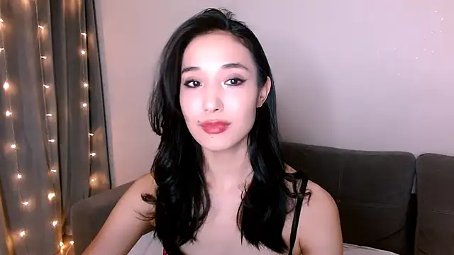 Snapshot of Li_noen chatting on March 3, 2025, 11:03 pm Li noen online show from March 3, 2025, 11:03 pm