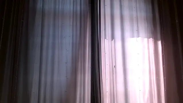 Snapshot of Li_noen chatting on March 19, 2025, 5:19 am Li noen online show from March 19, 2025, 5:19 am