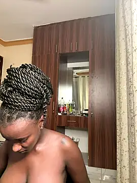 Snapshot of supa_queen254 chatting on October 26, 2025, 10:58 pm supa queen254 online show from October 26, 2025, 10:58 pm