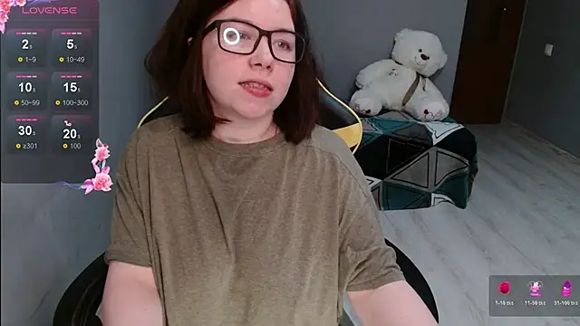 Snapshot of Emily_Amorre chatting on November 7, 2025, 4:51 pm Emily Amorre online show from November 7, 2025, 4:51 pm