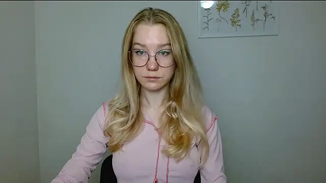 Snapshot of cindi_hot chatting on September 28, 2025, 8:42 am cindi hot online show from September 28, 2025, 8:42 am