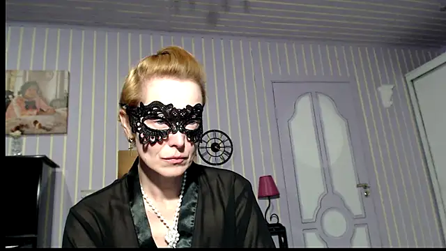 Snapshot of Marquise555 chatting on October 28, 2025, 4:53 pm Marquise555 online show from October 28, 2025, 4:53 pm