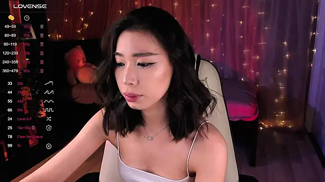 Snapshot of sensualily chatting on December 29, 2024, 5:01 pm sensualily online show from December 29, 2024, 5:01 pm