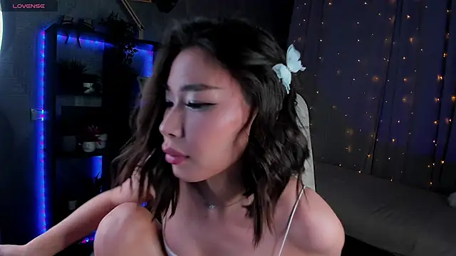 Snapshot of sensualily chatting on March 15, 2025, 6:10 pm sensualily online show from March 15, 2025, 6:10 pm