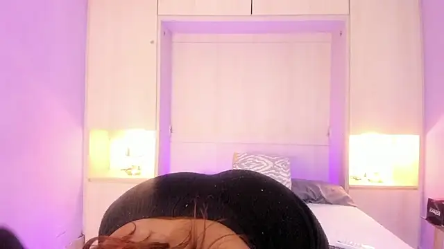 Snapshot of KendallRosse1 chatting on January 25, 2025, 12:37 pm KendallRosse1 online show from January 25, 2025, 12:37 pm