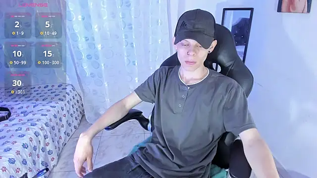 Snapshot of Matthew_Boy_ chatting on March 3, 2025, 3:52 am Matthew Boy  online show from March 3, 2025, 3:52 am