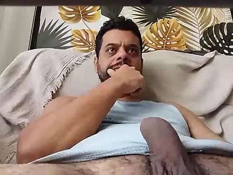 Snapshot of HornyBeachBoyBR chatting on November 12, 2025, 1:55 pm HornyBeachBoyBR online show from November 12, 2025, 1:55 pm