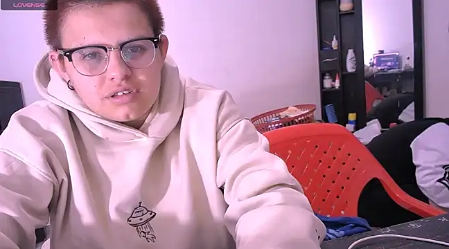 Snapshot of tatsumi_nao chatting on December 15, 2024, 3:24 am tatsumi nao online show from December 15, 2024, 3:24 am