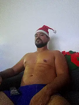 Snapshot of LatinMar chatting on December 26, 2024, 12:03 am LatinMar online show from December 26, 2024, 12:03 am