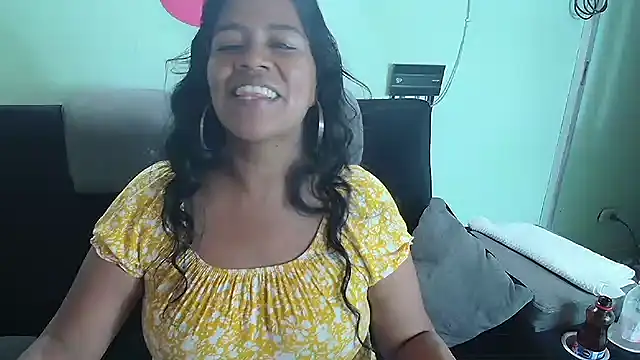 saggil23 online show from December 10, 2024, 12:49 pm