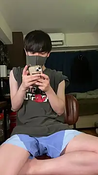 Snapshot of poketkuma chatting on October 9, 2025, 2:26 pm poketkuma online show from October 9, 2025, 2:26 pm