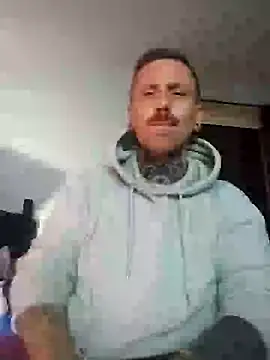 Snapshot of Schabernack1990 chatting on October 15, 2025, 9:48 pm Schabernack1990 online show from October 15, 2025, 9:48 pm