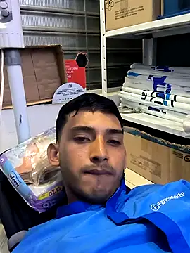 Snapshot of Jey699 chatting on February 21, 2025, 10:59 pm Jey699 online show from February 21, 2025, 10:59 pm