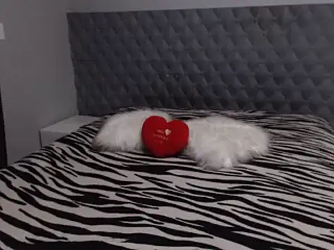 Snapshot of Sarahmonesexy chatting on March 10, 2025, 9:40 pm Sarahmonesexy online show from March 10, 2025, 9:40 pm