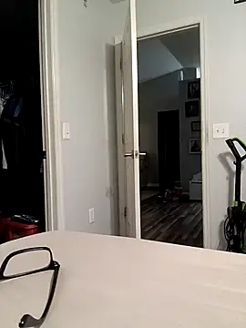 Snapshot of Localboi3 chatting on January 11, 2025, 12:29 pm Localboi3 online show from January 11, 2025, 12:29 pm