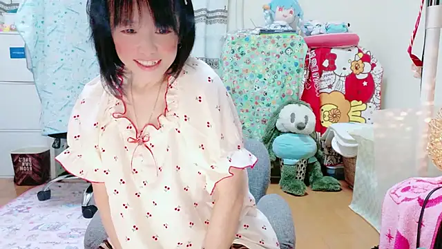 Snapshot of renapiyon8182 chatting on March 21, 2025, 7:35 pm renapiyon8182 online show from March 21, 2025, 7:35 pm
