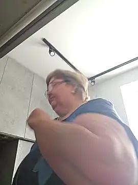 Snapshot of Awn290668 chatting on March 16, 2025, 11:05 am Awn290668 online show from March 16, 2025, 11:05 am