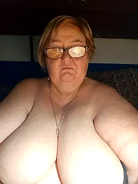 Snapshot of Awn290668 chatting on September 8, 2025, 4:28 pm Awn290668 online show from September 8, 2025, 4:28 pm