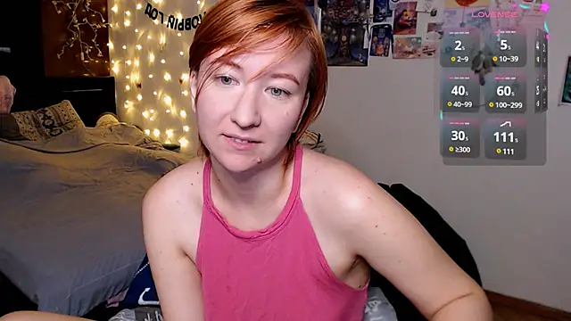 Snapshot of licentia__poetica chatting on December 10, 2024, 7:11 pm licentia poetica online show from December 10, 2024, 7:11 pm