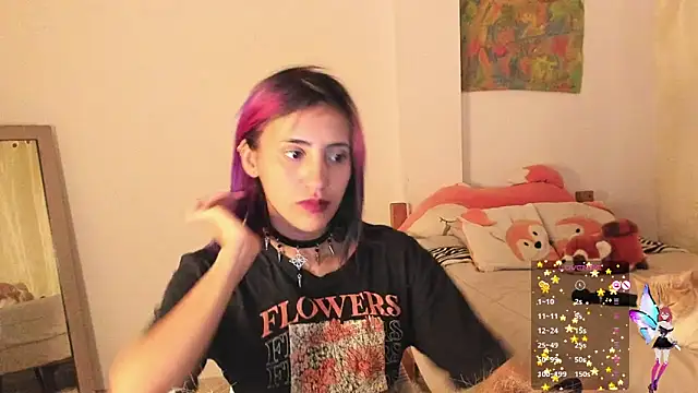 Snapshot of linnie_ chatting on January 15, 2025, 7:59 am linnie  online show from January 15, 2025, 7:59 am