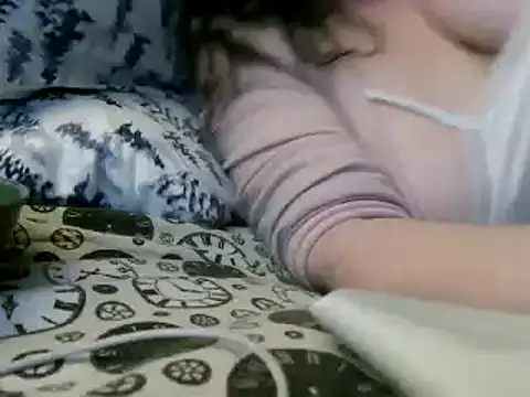 Snapshot of WHITEDAROSE chatting on February 6, 2025, 9:28 pm WHITEDAROSE online show from February 6, 2025, 9:28 pm