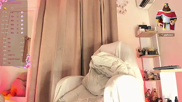 Snapshot of BarbieVenus chatting on January 19, 2025, 12:06 pm BarbieVenus online show from January 19, 2025, 12:06 pm