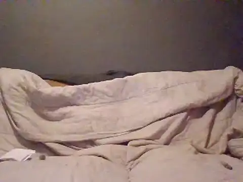 Snapshot of SmallGoodNutts chatting on February 4, 2025, 5:55 pm SmallGoodNutts online show from February 4, 2025, 5:55 pm