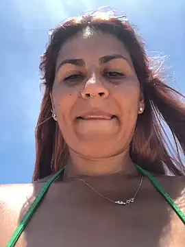 Snapshot of diosa202 chatting on November 5, 2025, 2:06 pm diosa202 online show from November 5, 2025, 2:06 pm