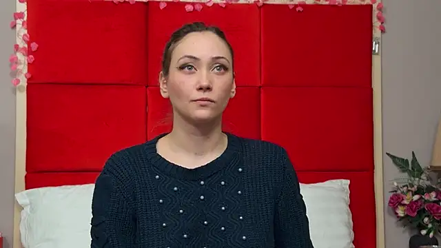 Snapshot of AliceMunro chatting on February 25, 2025, 8:30 pm AliceMunro online show from February 25, 2025, 8:30 pm