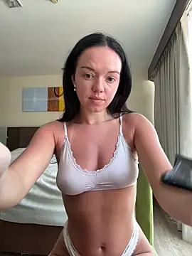 Snapshot of Vanesskaa chatting on February 28, 2025, 6:21 am Vanesskaa online show from February 28, 2025, 6:21 am