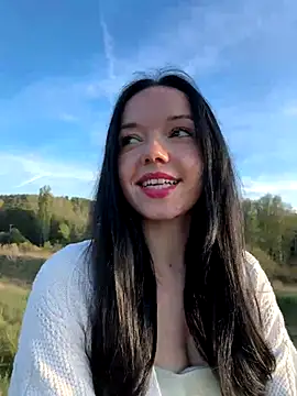 Snapshot of Vanesskaa chatting on October 11, 2025, 4:05 pm Vanesskaa online show from October 11, 2025, 4:05 pm