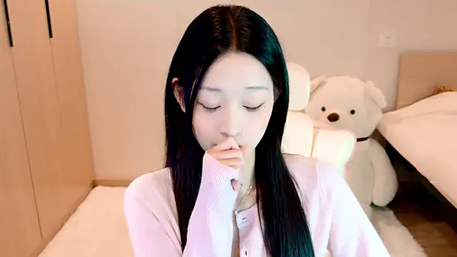 Snapshot of Xueb_J chatting on December 7, 2024, 6:21 am Xueb J online show from December 7, 2024, 6:21 am