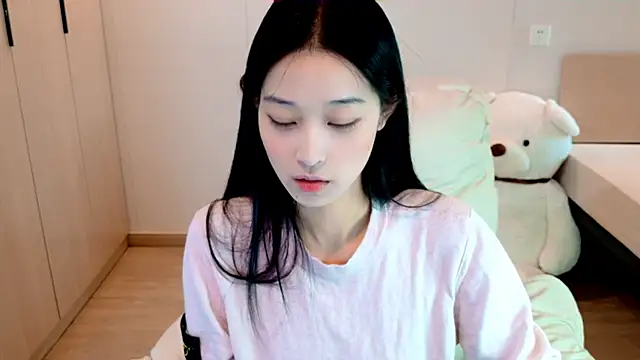 Snapshot of Xueb_J chatting on October 22, 2025, 6:13 am Xueb J online show from October 22, 2025, 6:13 am