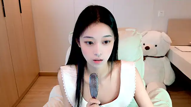 Snapshot of Xueb_J chatting on November 16, 2025, 11:49 am Xueb J online show from November 16, 2025, 11:49 am