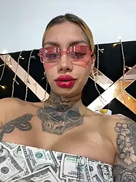 Snapshot of Zaratattoox chatting on October 11, 2025, 7:07 am Zaratattoox online show from October 11, 2025, 7:07 am