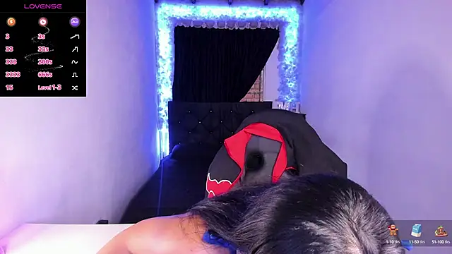 Snapshot of Mariana_Hasper_ chatting on December 10, 2024, 1:00 am Mariana Hasper online show from December 10, 2024, 1:00 am